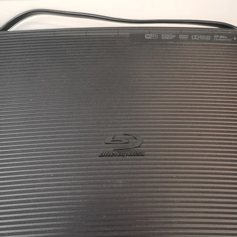Samsung BD-JM57/ZA Curved Blu-Ray Disc DVD Player W/HDMI Cord Tested & Working